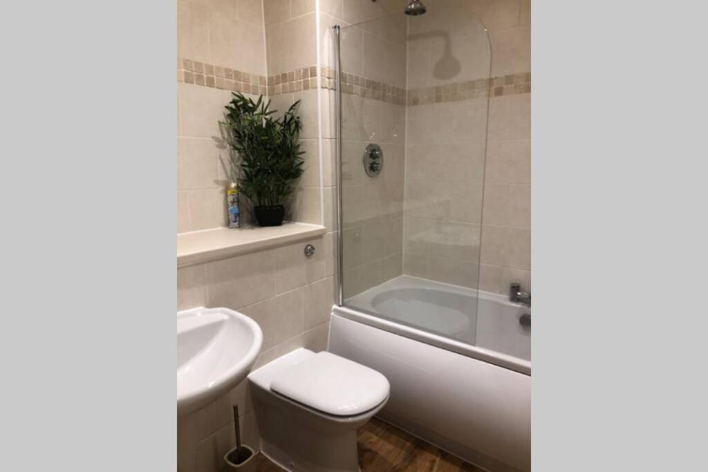 Liverpool, Superb City Centre Apartment With Parking Экстерьер фото